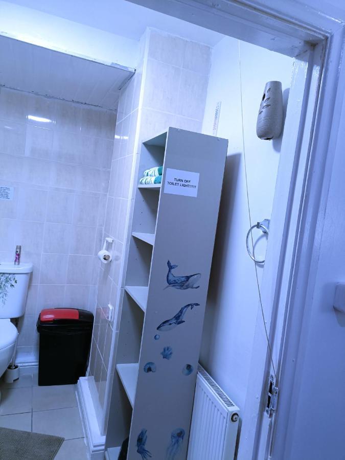 ברמינגהאם Homestay Bedspace מראה חיצוני תמונה